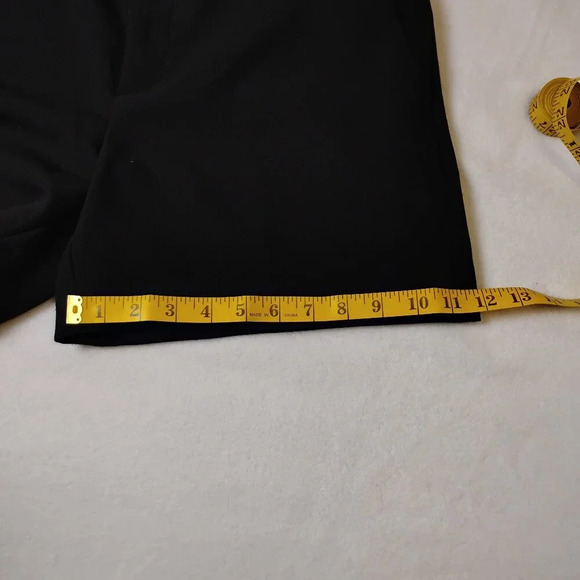 Banana Republic Solid Black Dress Shorts with Pockets, Size 8 - Picture 5 of 10